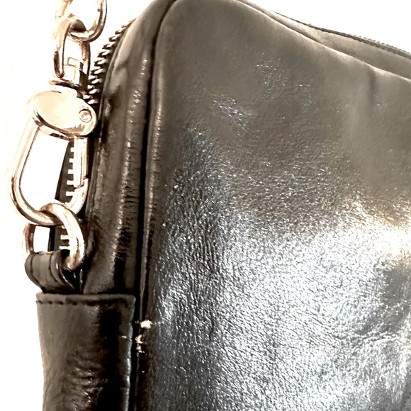 Danier leather crossbody bag - Picture 4 of 7